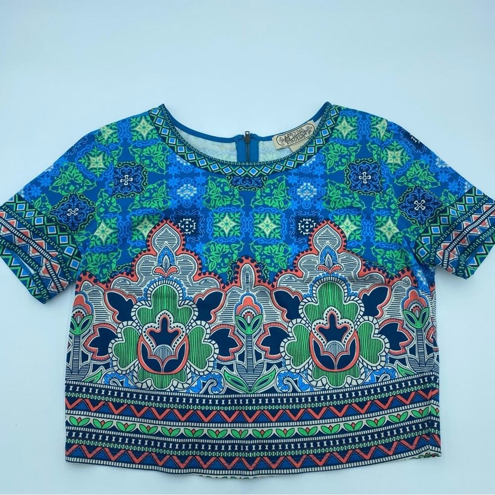 Flying Tomato Woman’s‎ Large Bohemian Printed Cropped Top
